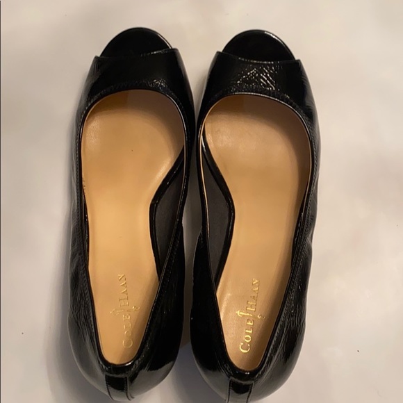 Cole Haan Open-Toe Wedge Black, 7 1/2B - Picture 4 of 4